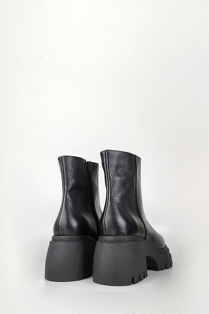 20250105_204404 BOTIN BOWY - Imagen 4